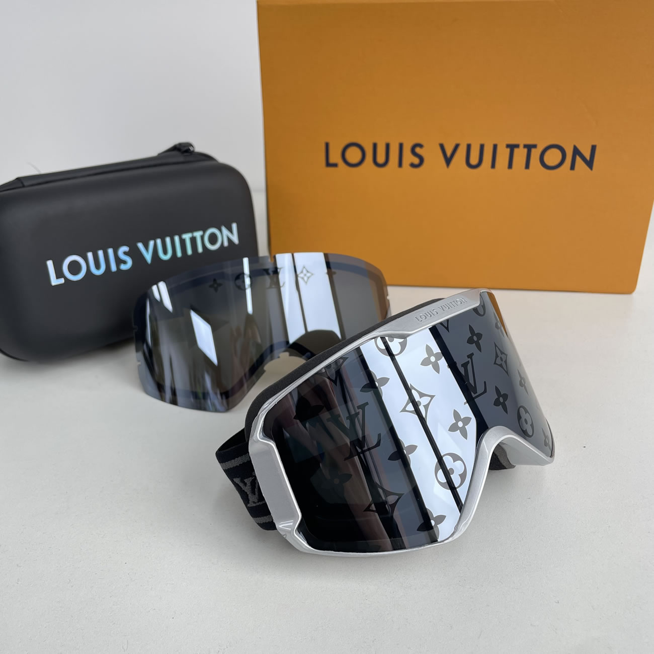 Louis Vuitton Lv Ski Mask Yellow Blue Black Pink Silvery White (19) - newkick.org